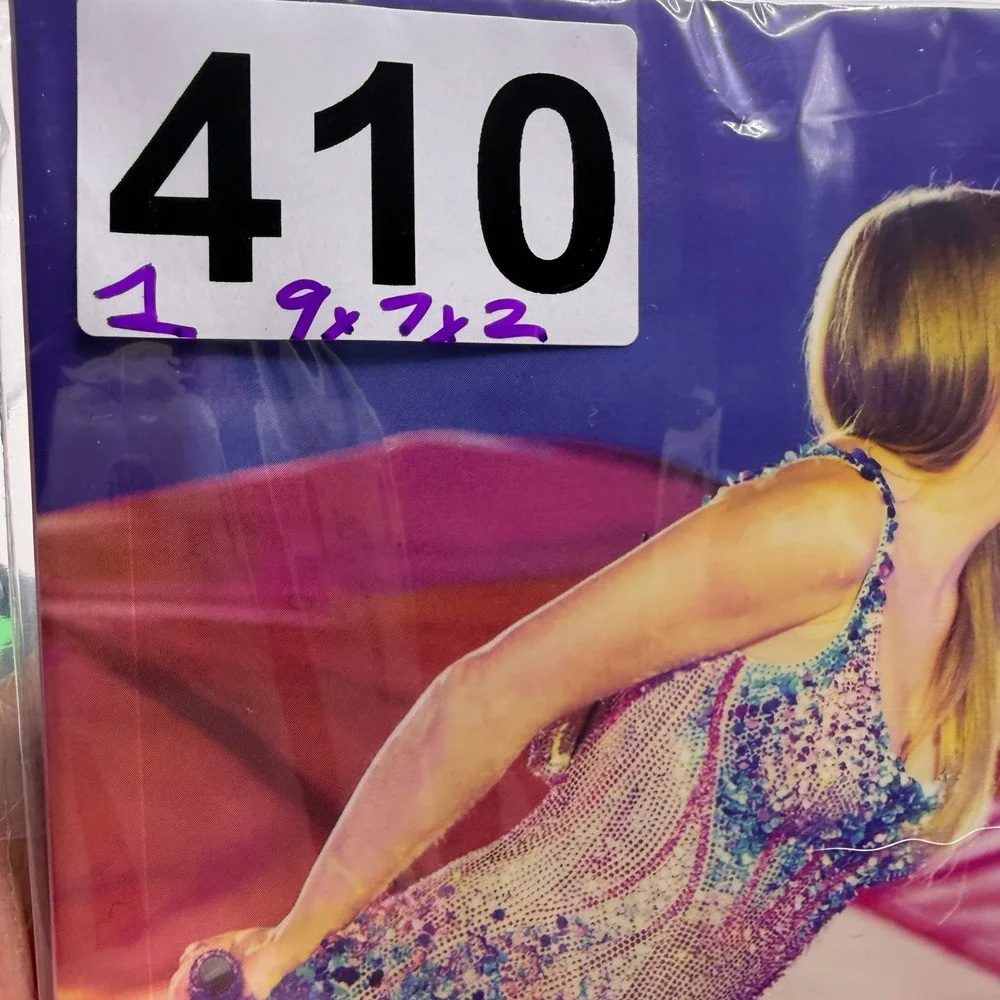 Thunder Bay‎ Press Taylor Swift Stories Behind the Greatest Hits Book Eras Tour